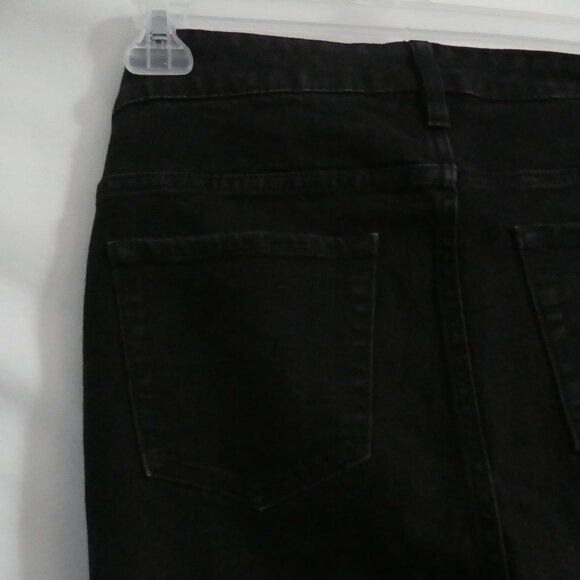 JOE FRESH + | size 16 | Classic Slim | Black Distressed Bermuda Denim Jeans - Picture 12 of 16